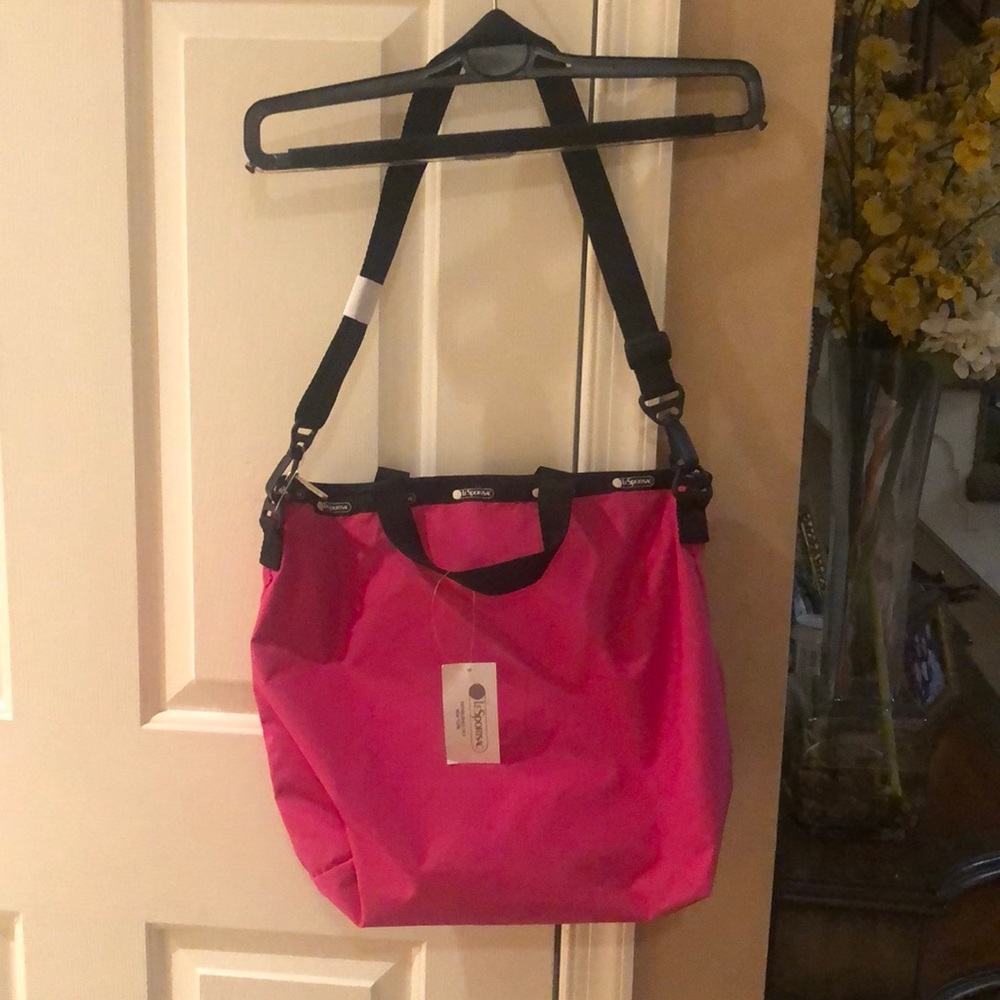 LeSportsac NWT Shoulder Easy Tote in Peony Pink with crossbody strap